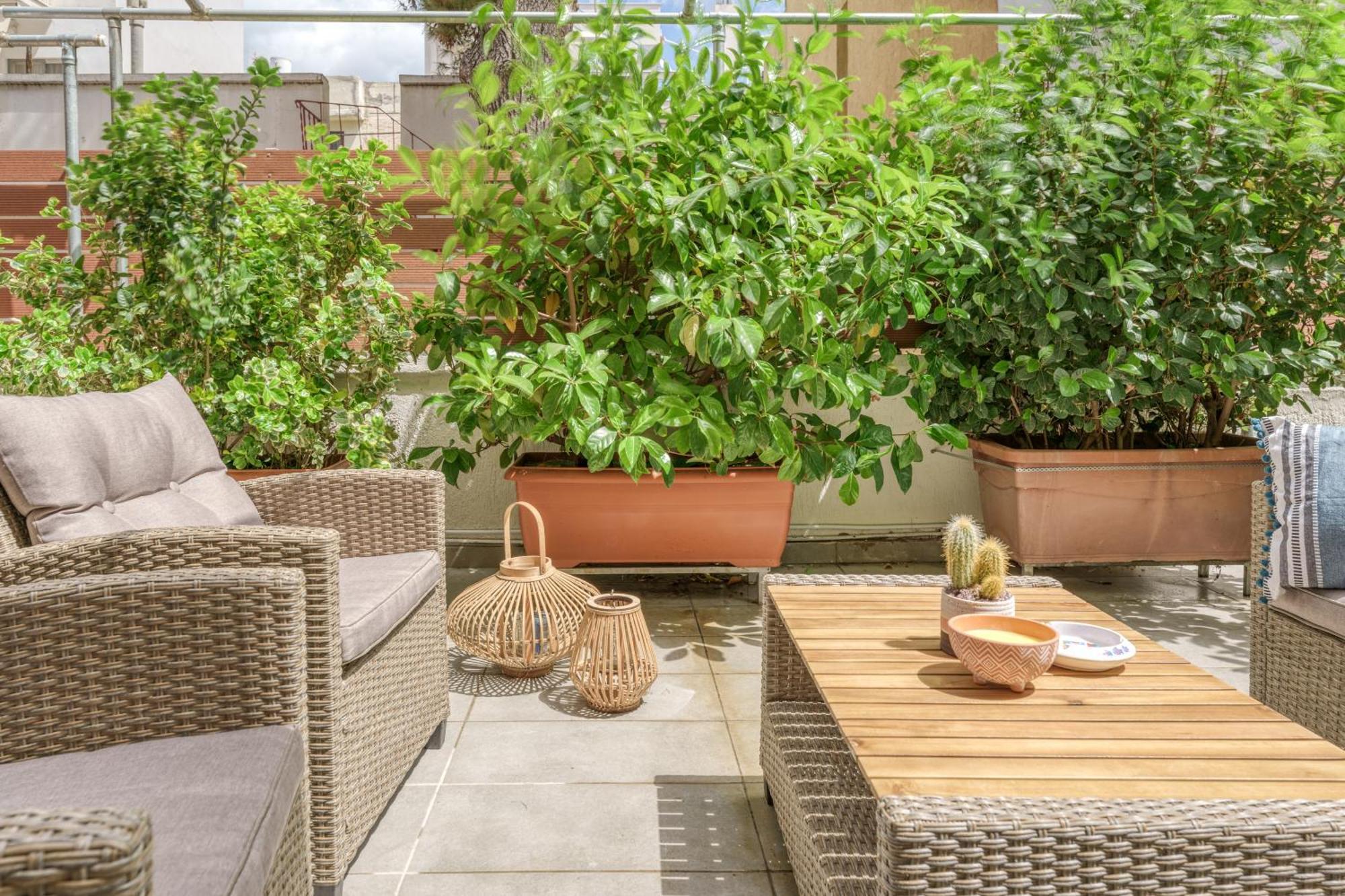 Nostos Apartment, With A Spacious Backyard Loútsa Exterior foto